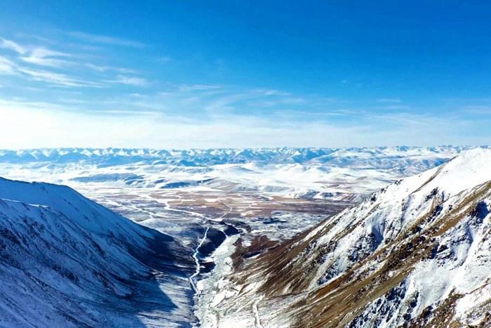 祁连山林海雪原尽显纯净壮丽