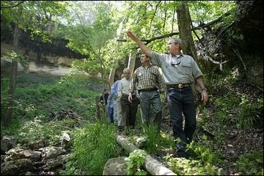 美国化肥厂爆炸地距前总统小布什农场仅50公里
