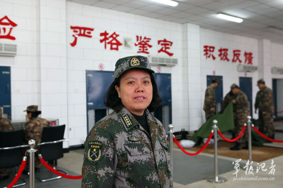 ��Ĥ����ȴ������ǹ�� ��Ůǹ������ѩӥչ����